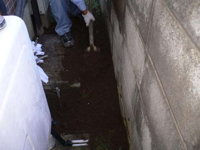 栃木小山　既存給湯器交換中